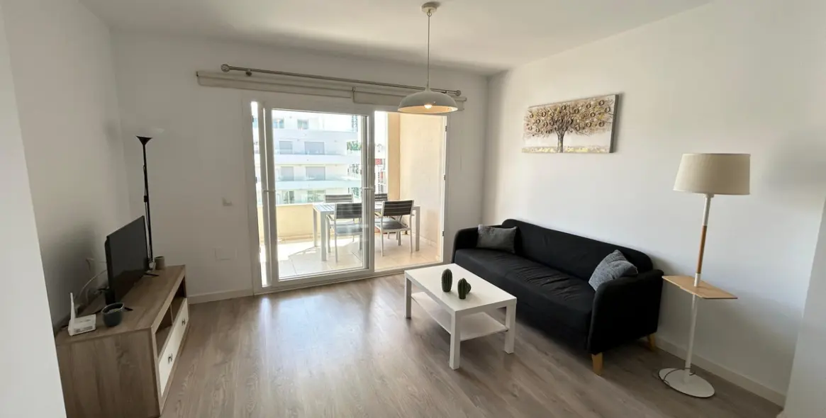 Sale of middle floor apartment in Nueva Andalucía 22