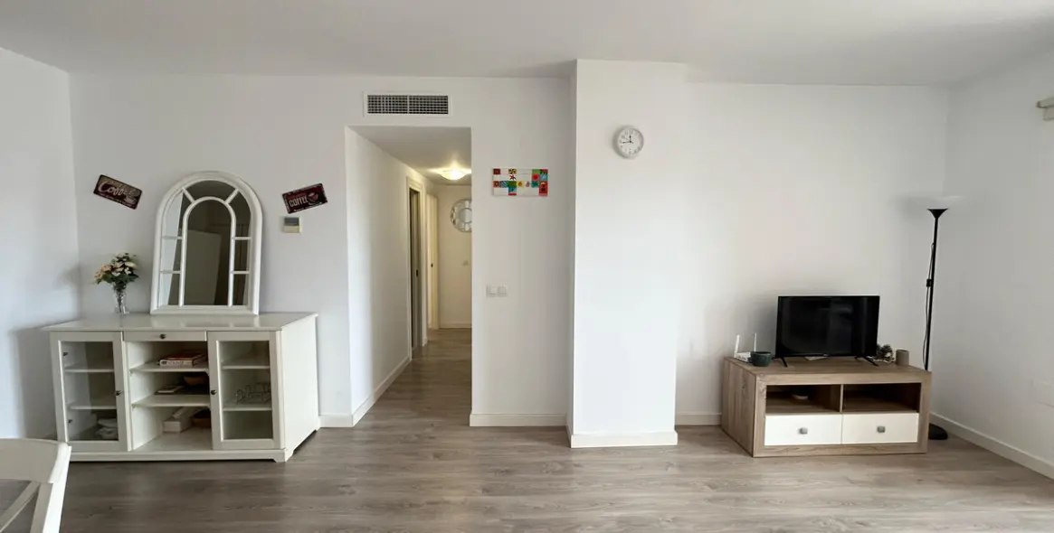 Sale of middle floor apartment in Nueva Andalucía 23