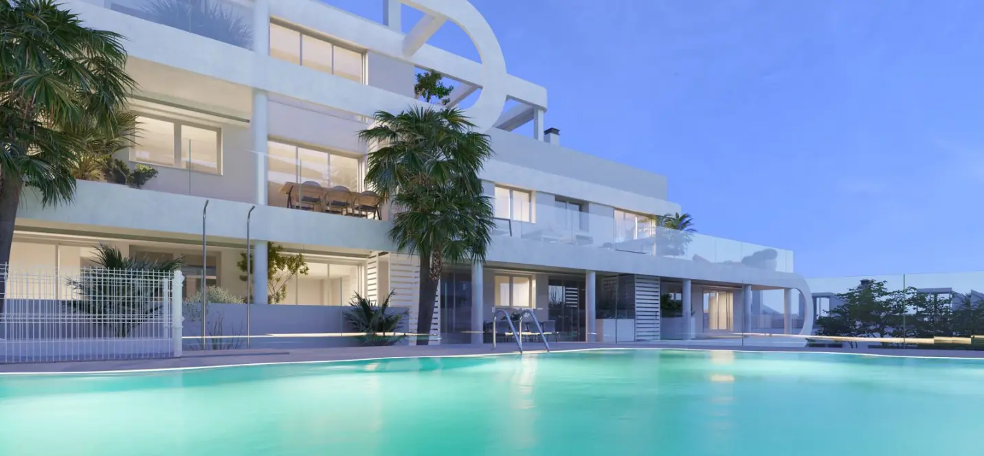 Sale of middle floor apartment in Estepona 0