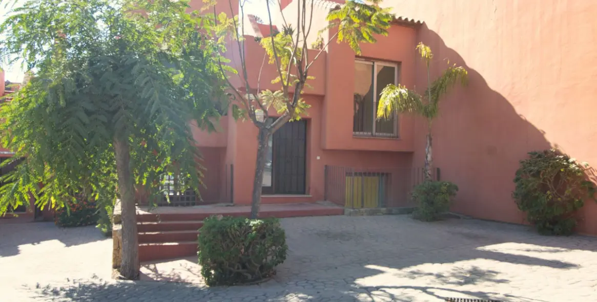 Sale of townhouse in Manilva 2