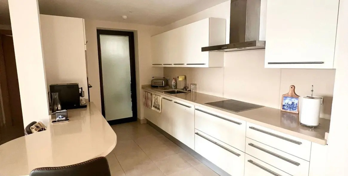 Sale of ground floor apartment in Altos de los Monteros 7