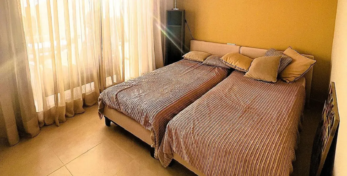 Sale of ground floor apartment in Altos de los Monteros 12