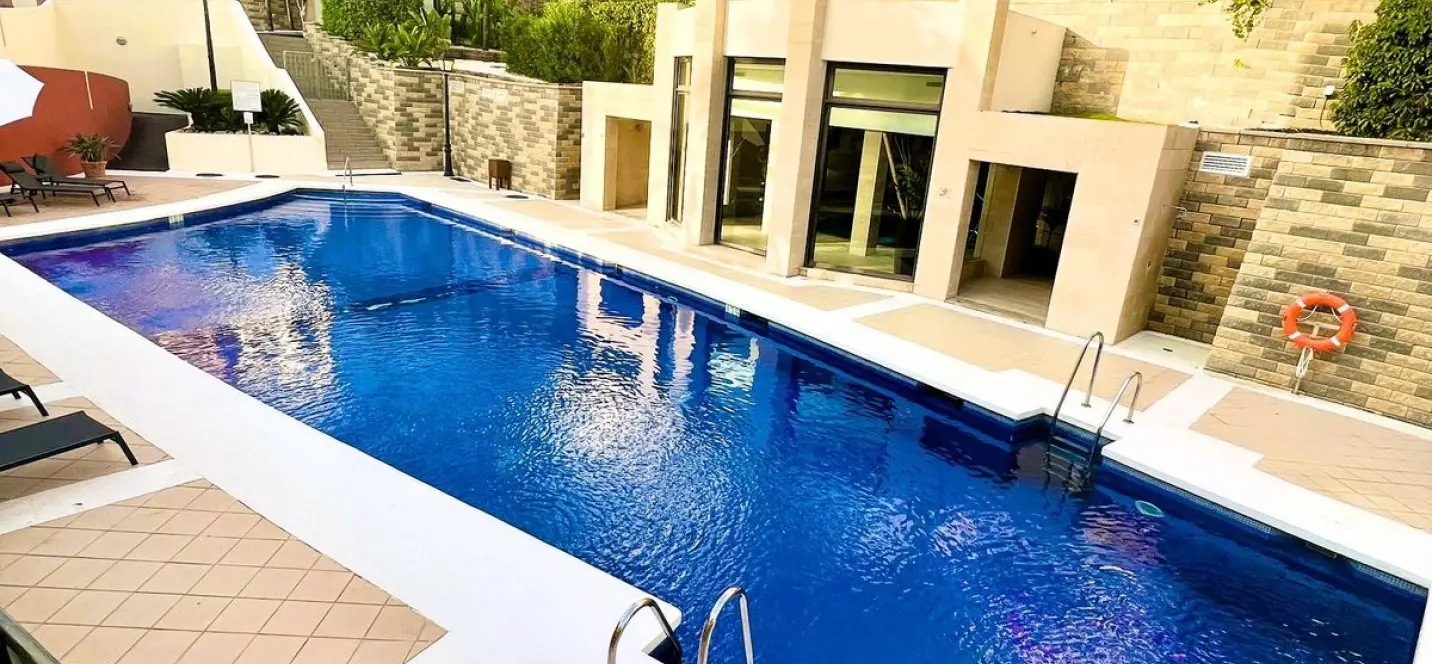 Sale of ground floor apartment in Altos de los Monteros 1