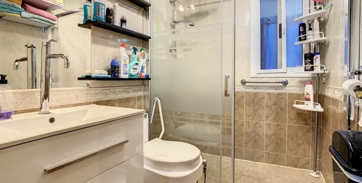 Sale of detached villa in Arenas 40