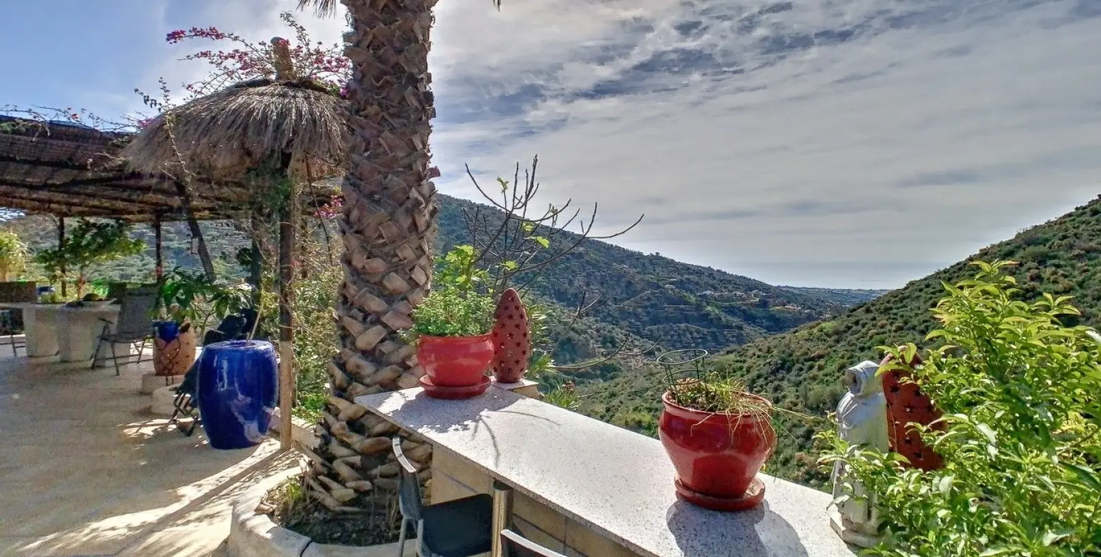 Sale of detached villa in Arenas 12