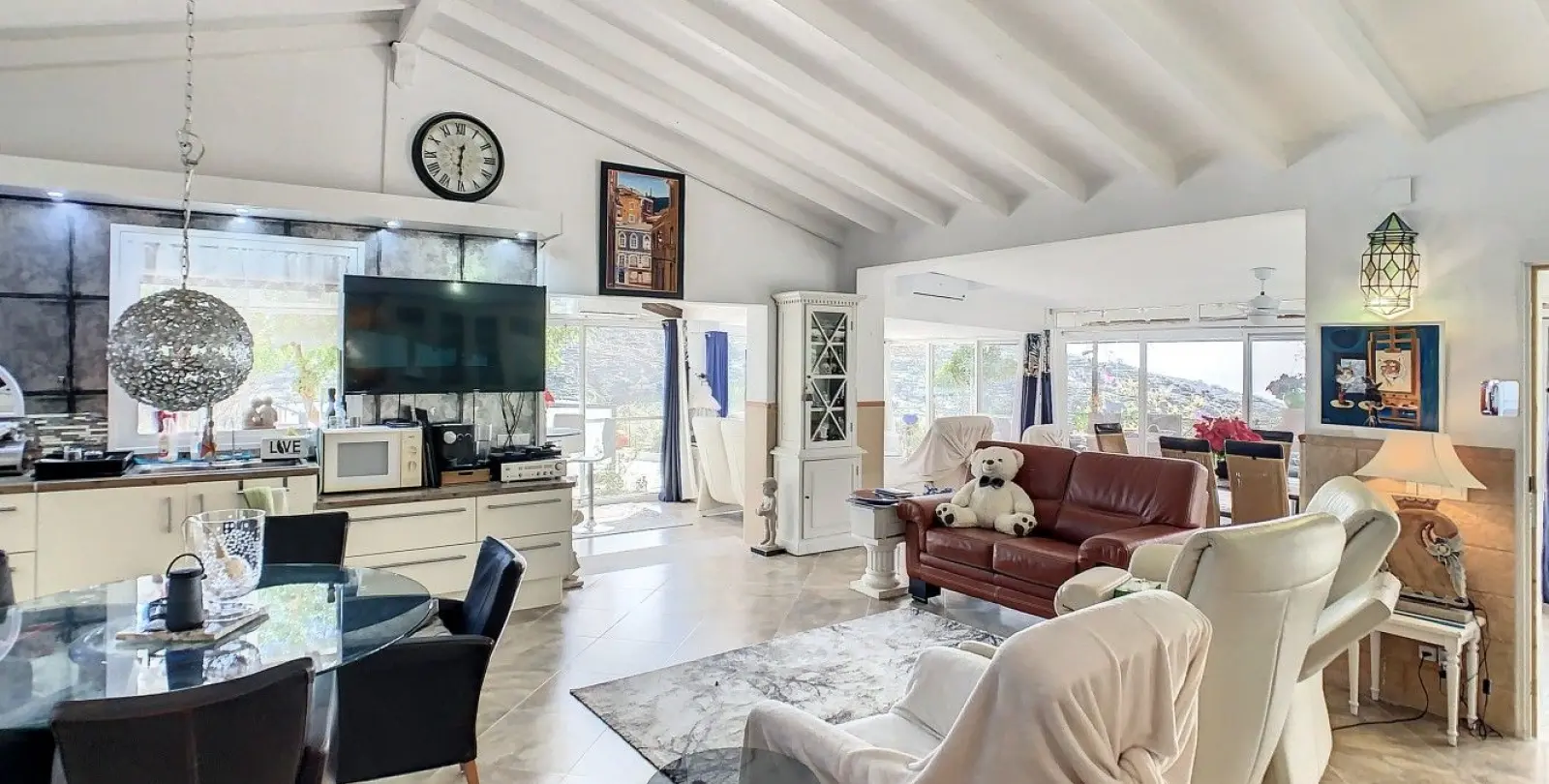 Sale of detached villa in Arenas 42
