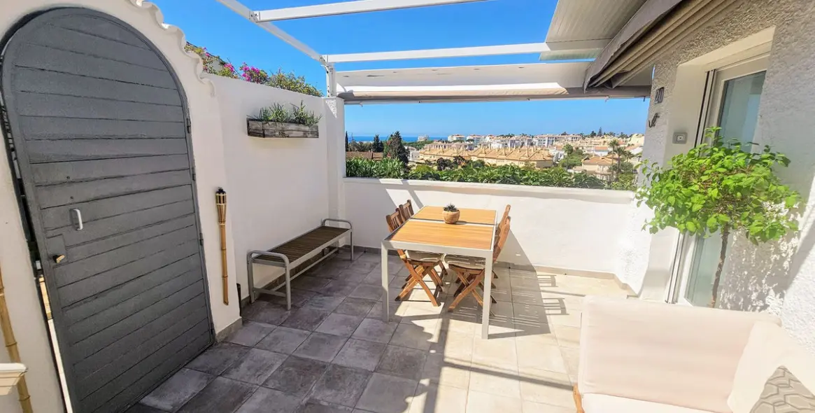 Sale of detached villa in Calypso 2