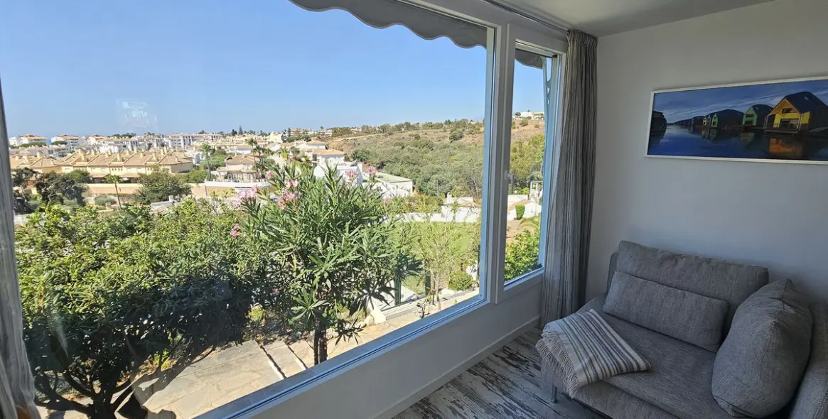 Sale of detached villa in Calypso 3