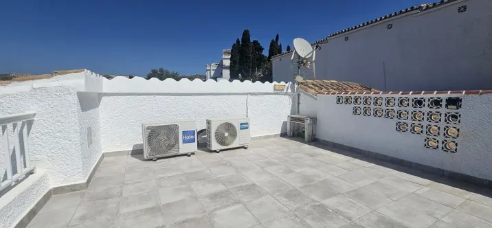 Sale of detached villa in Calypso 3