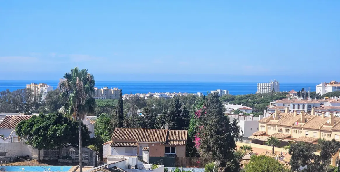Sale of detached villa in Calypso 16