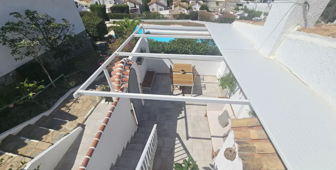 Sale of detached villa in Calypso 20