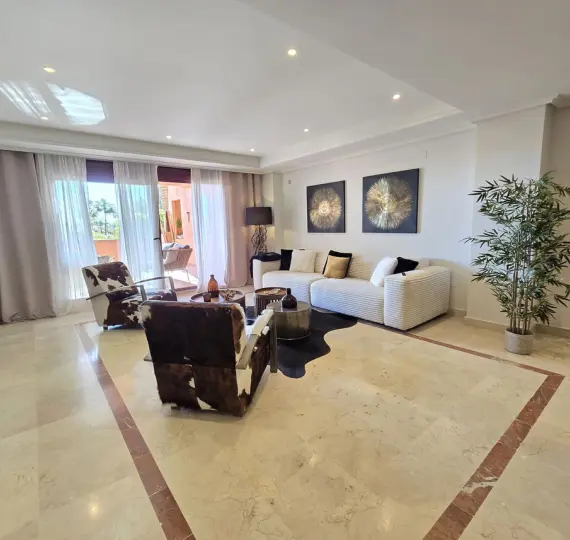 Sale of ground floor apartment in La Mairena