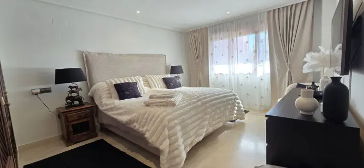 Sale of ground floor apartment in La Mairena 4