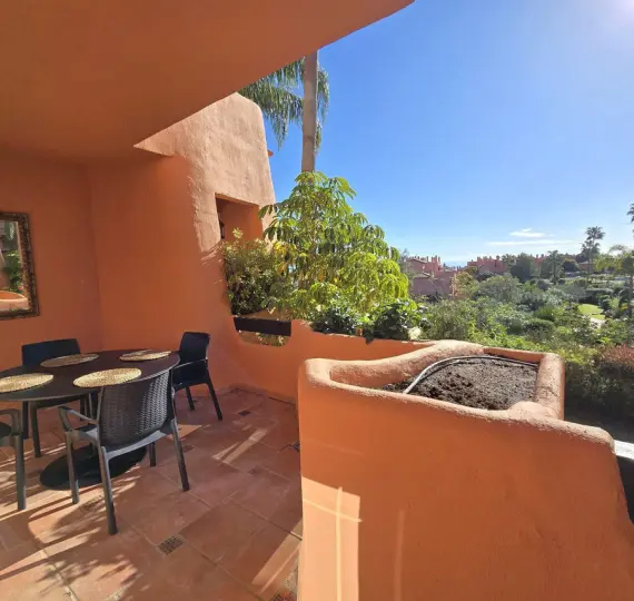 Sale of ground floor apartment in La Mairena