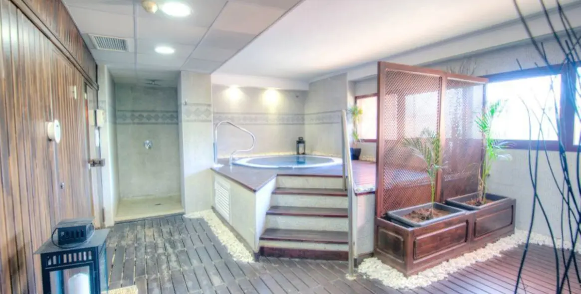 Продажа апартаментов на первом этаже в La Mairena 36