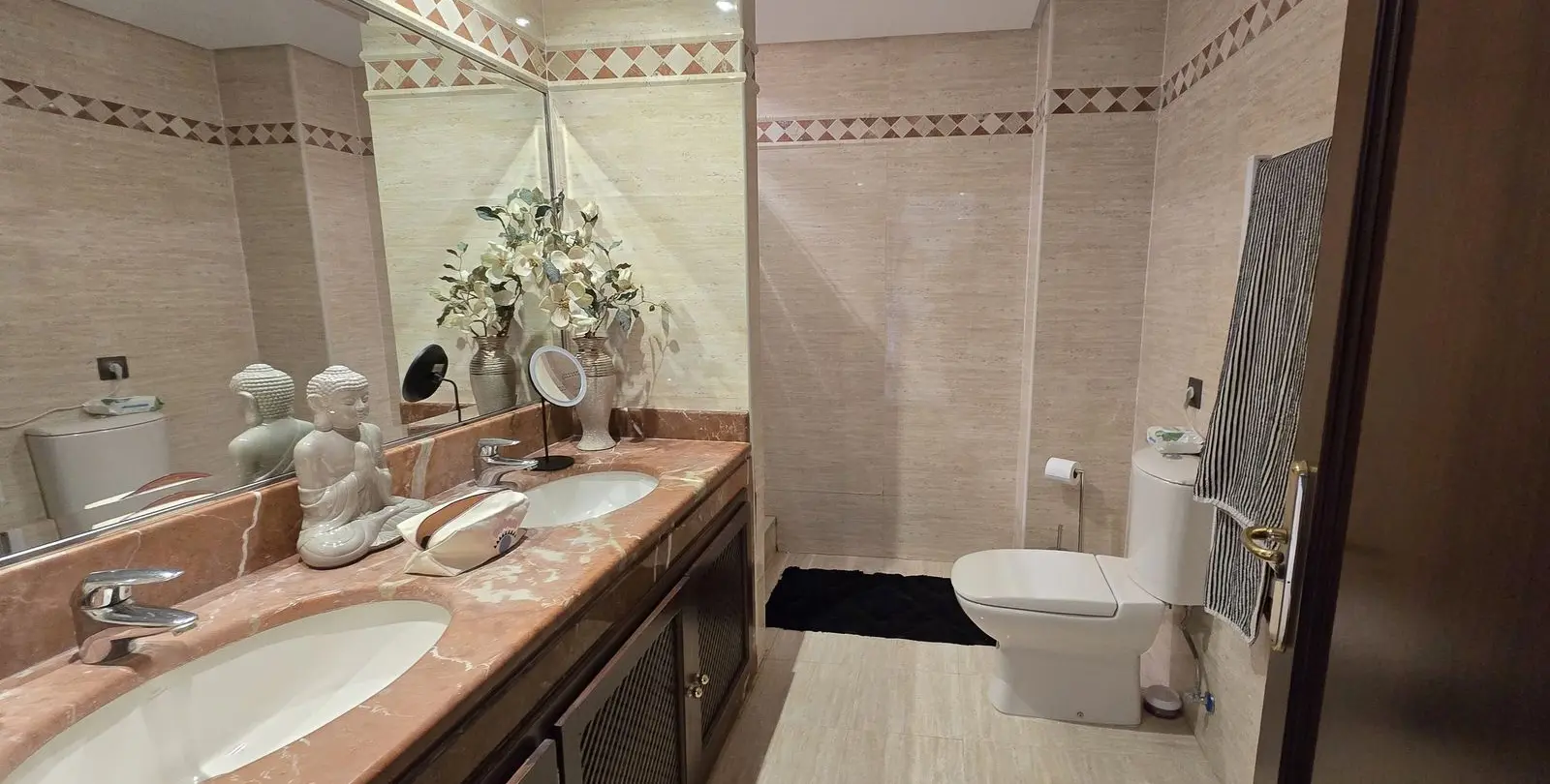 Sale of ground floor apartment in La Mairena 10
