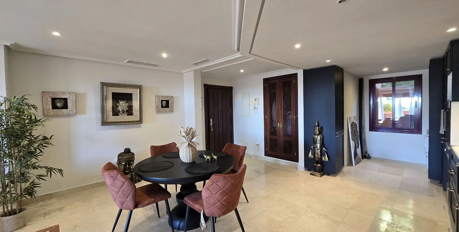 Sale of ground floor apartment in La Mairena 16