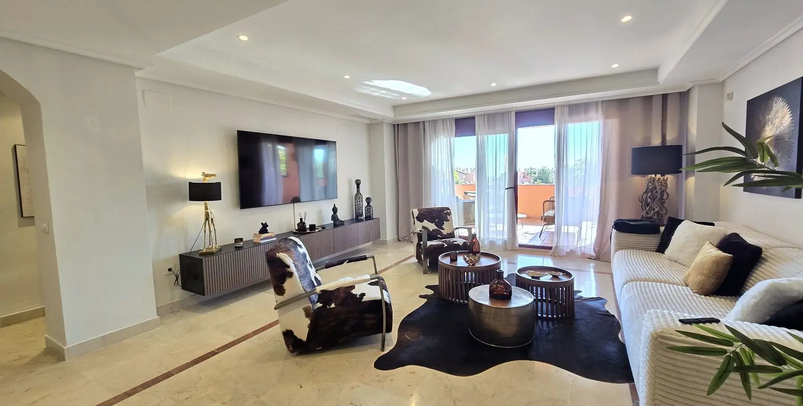 Sale of ground floor apartment in La Mairena 18