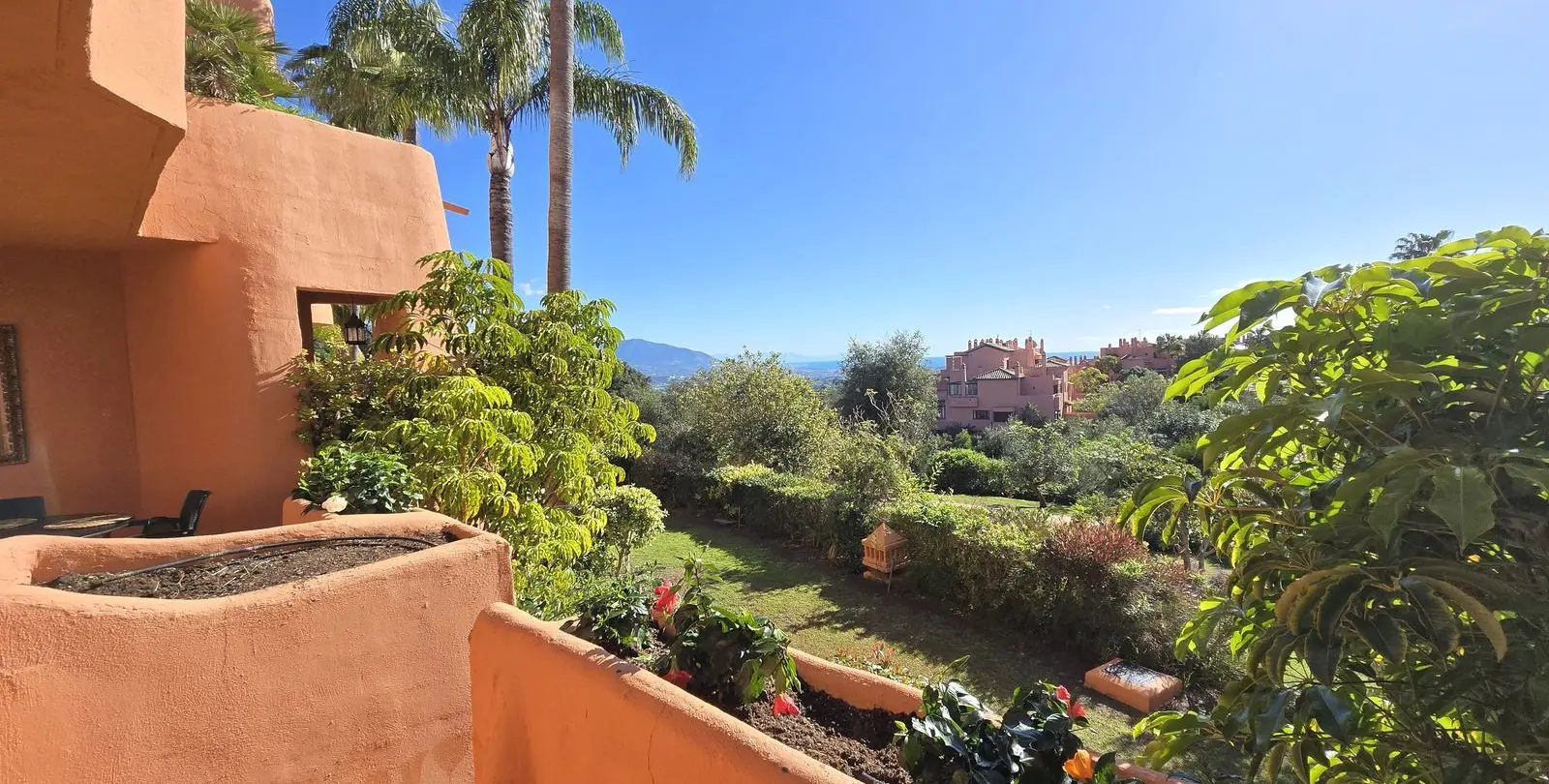 Sale of ground floor apartment in La Mairena 22