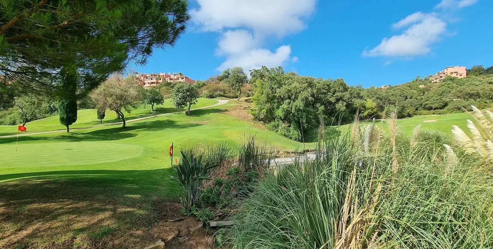 Sale of ground floor apartment in La Mairena 34