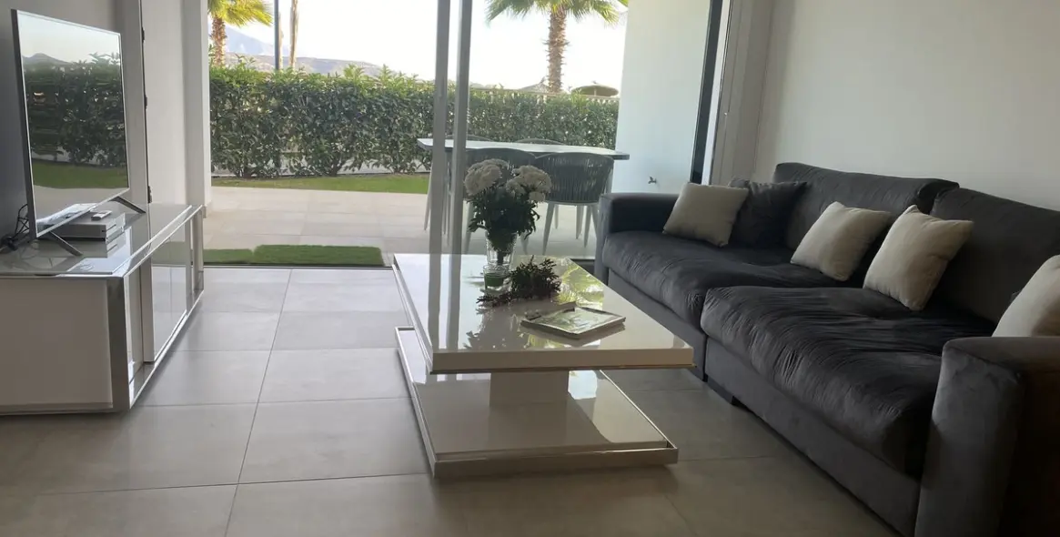 Sale of ground floor apartment in La Cala de Mijas 6