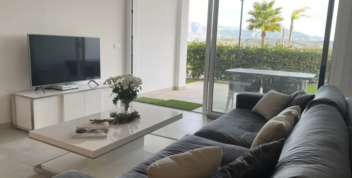 Sale of ground floor apartment in La Cala de Mijas 9