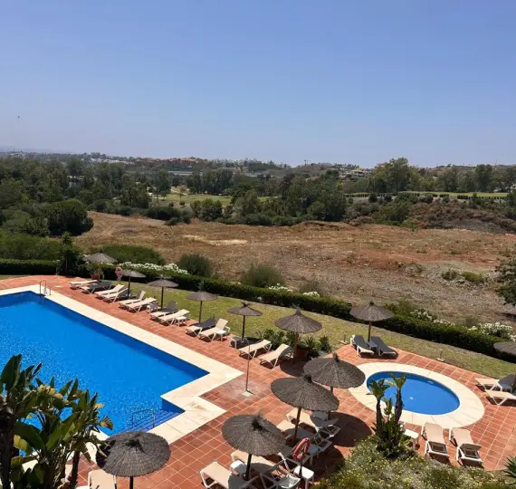 Sale of penthouse in Los Arqueros