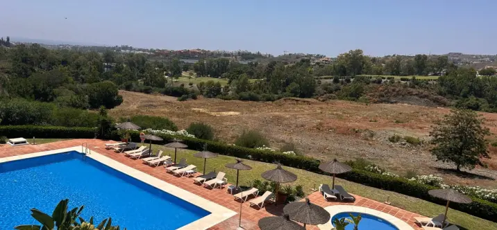 Sale of penthouse in Los Arqueros 0