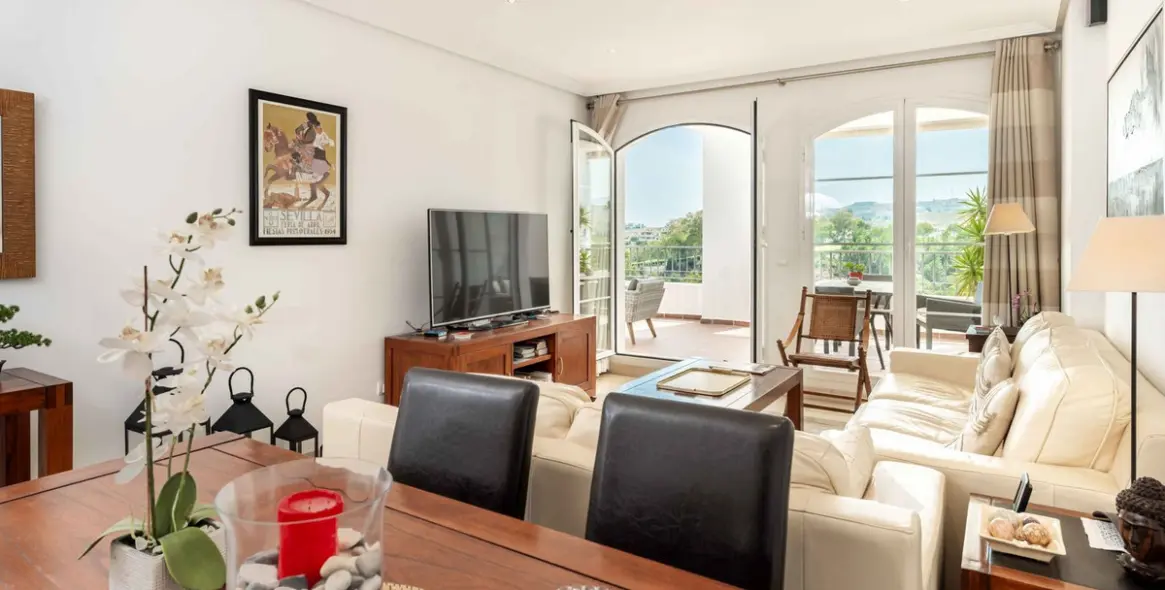 Sale of penthouse in Los Arqueros 4