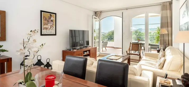 Sale of penthouse in Los Arqueros 3