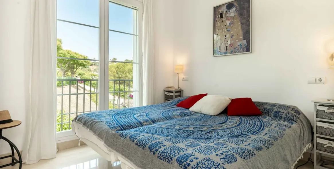 Sale of penthouse in Los Arqueros 9