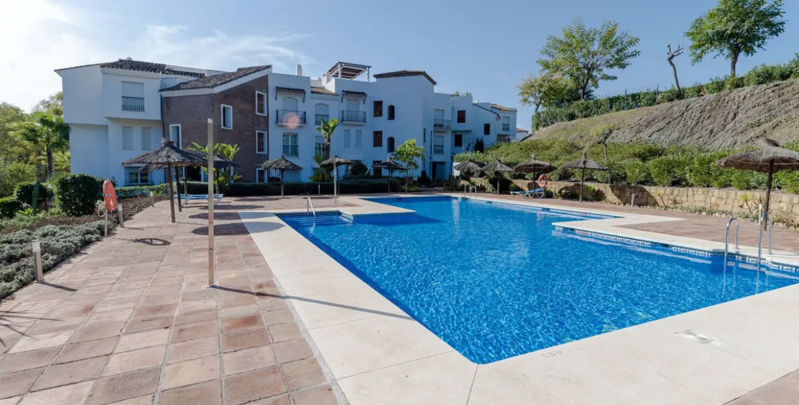 Sale of penthouse in Los Arqueros 15