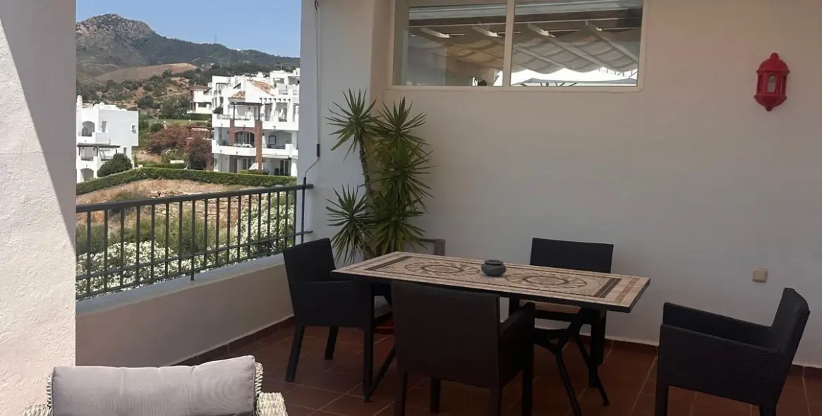 Sale of penthouse in Los Arqueros 18