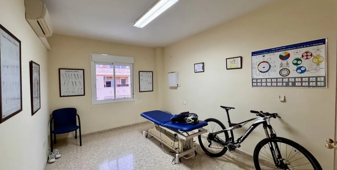 Sale of penthouse duplex in Estepona 13