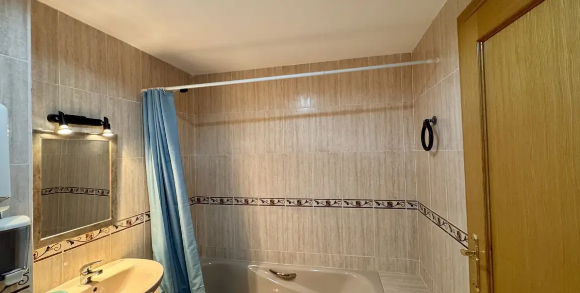 Sale of penthouse duplex in Estepona 15