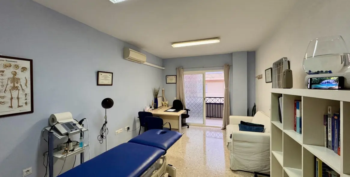 Продажа двухуровневого пентхауса в Estepona 24