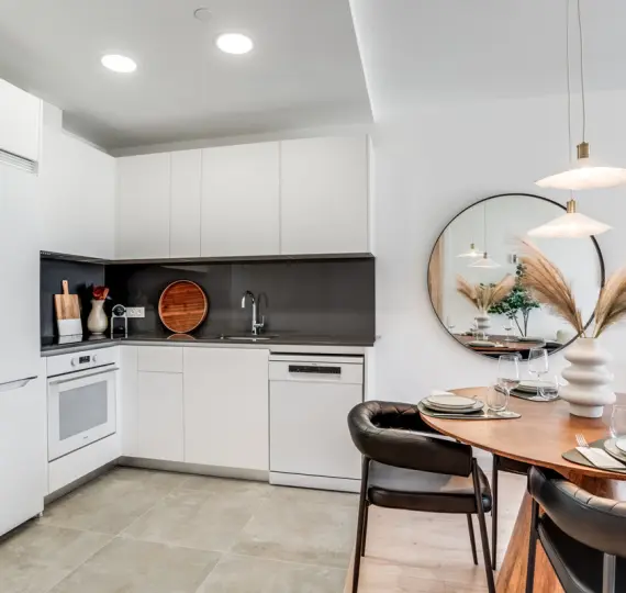 Sale of middle floor apartment in Málaga