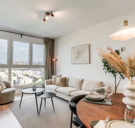 Sale of middle floor apartment in Málaga