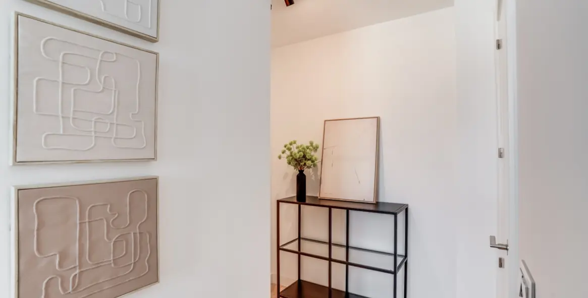 Sale of middle floor apartment in Málaga 7