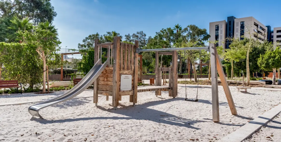 Продажа апартаментов на среднем этаже в Málaga 24