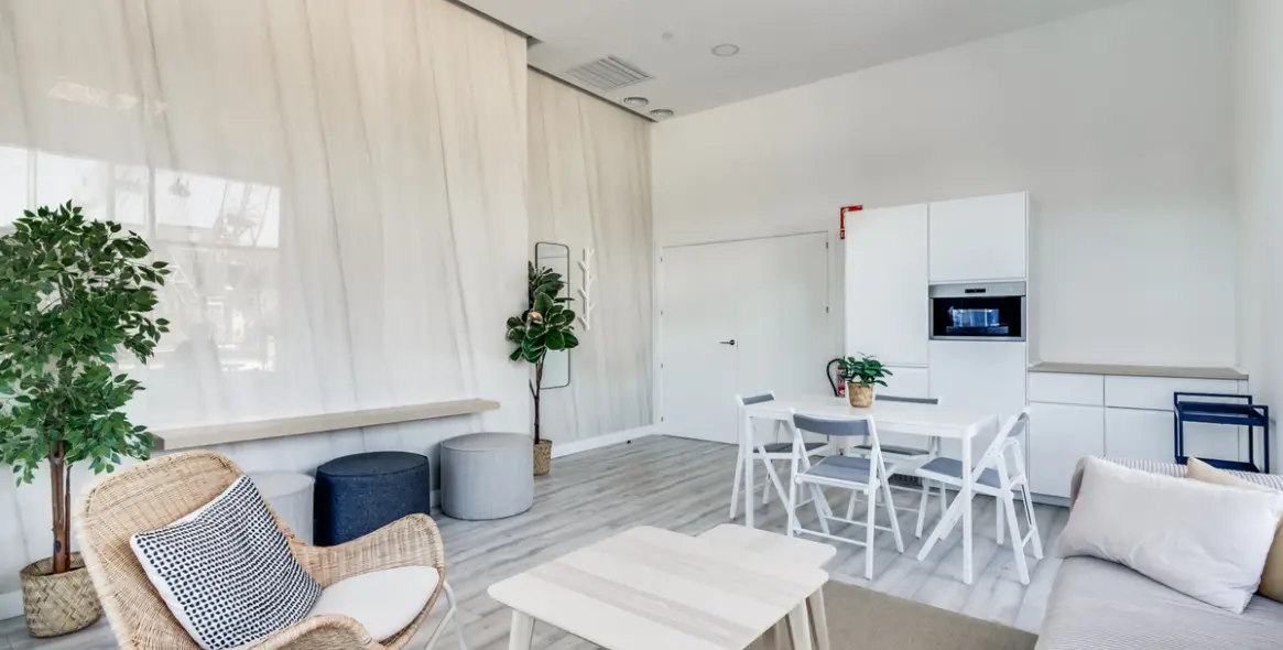 Продажа апартаментов на среднем этаже в Málaga 33