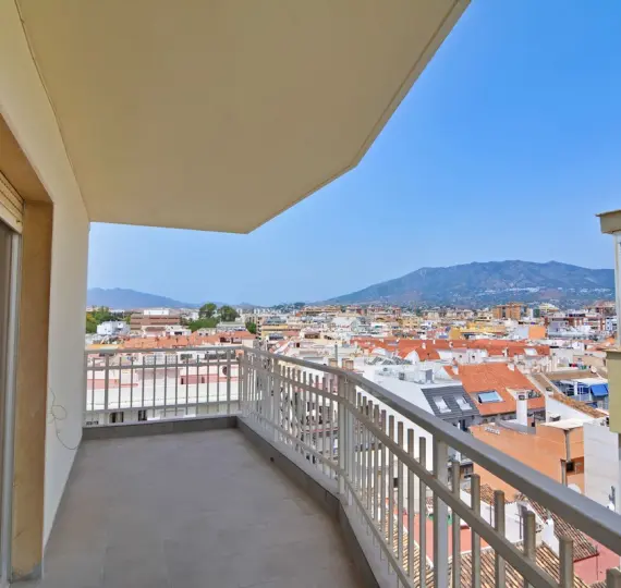 Продажа апартаментов на среднем этаже в Fuengirola