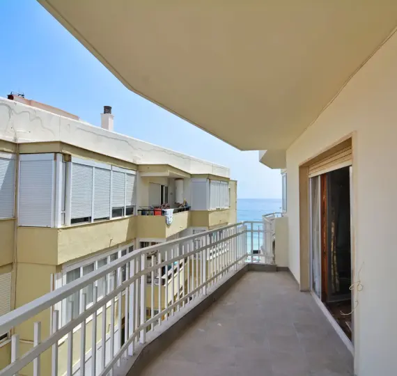 Продажа апартаментов на среднем этаже в Fuengirola