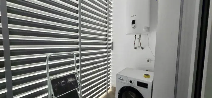 Long-term rent of middle floor apartment in La Campana 4