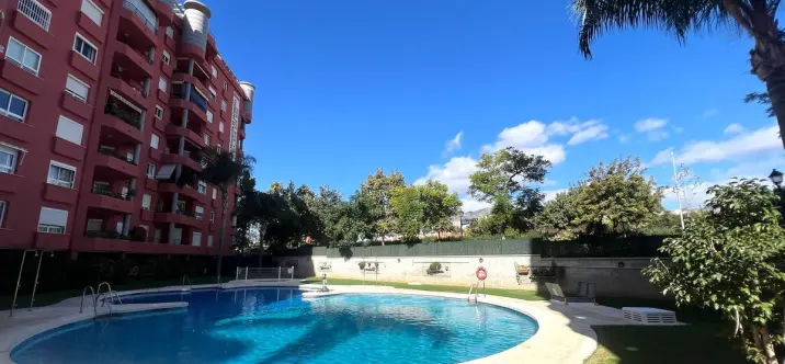 Продажа апартаментов на среднем этаже в Los Boliches 3