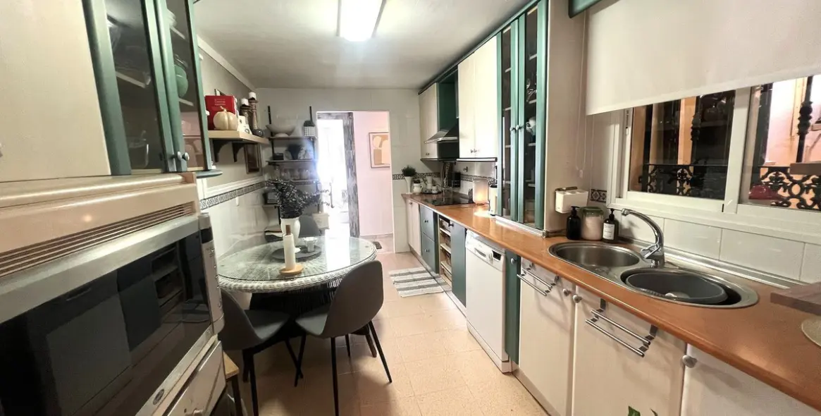 Продажа апартаментов на среднем этаже в Los Boliches 6