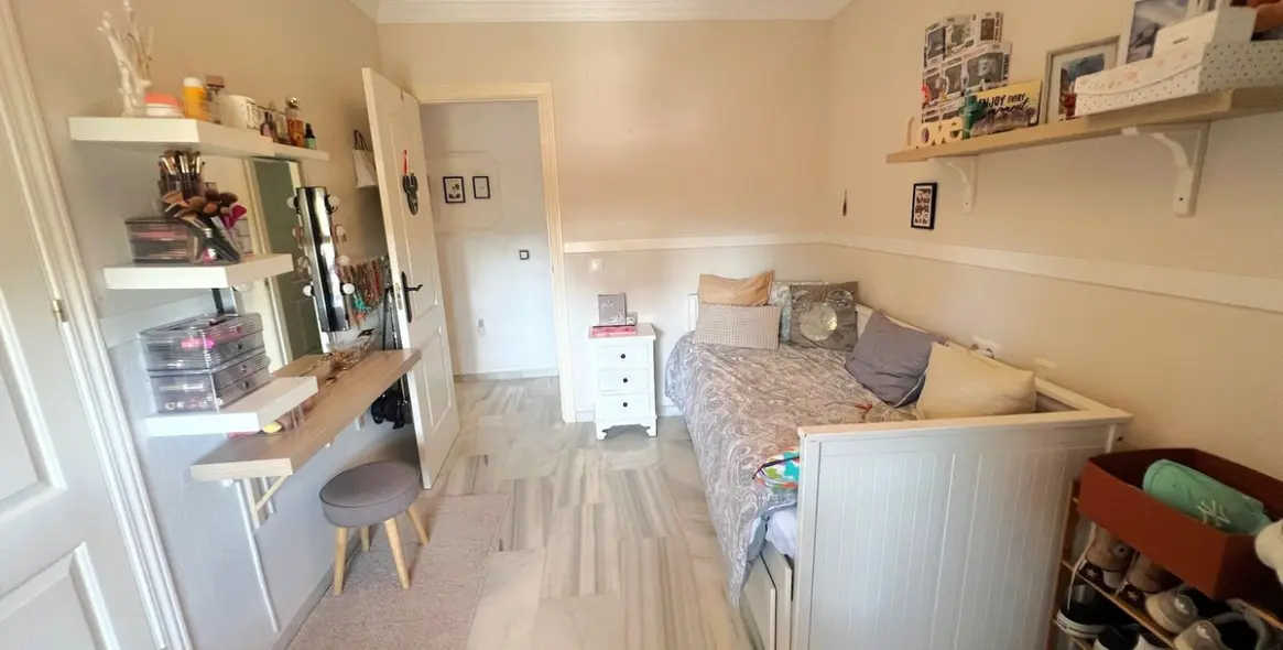 Продажа апартаментов на среднем этаже в Los Boliches 14