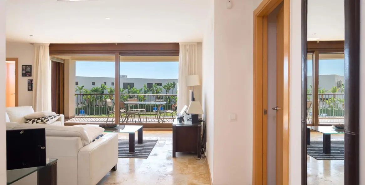 Sale of ground floor apartment in Altos de los Monteros 2