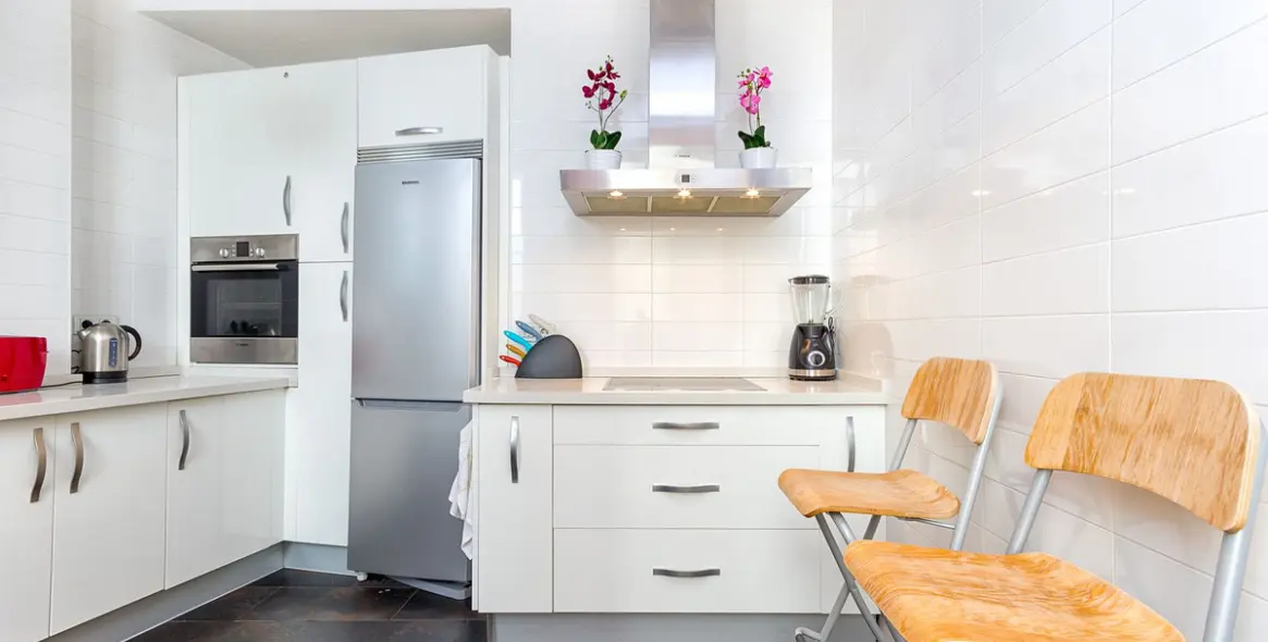 Sale of middle floor apartment in Málaga Centro 16