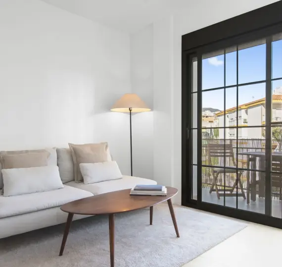 Middle floor apartment R5226589